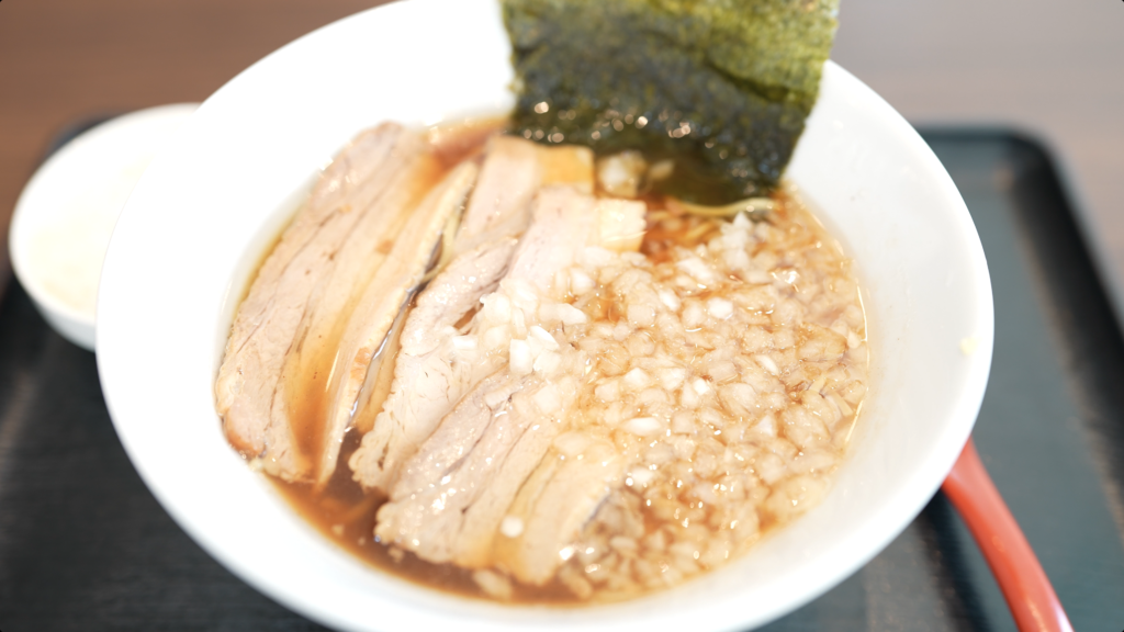 石川パーキングエリアの八王子ラーメン